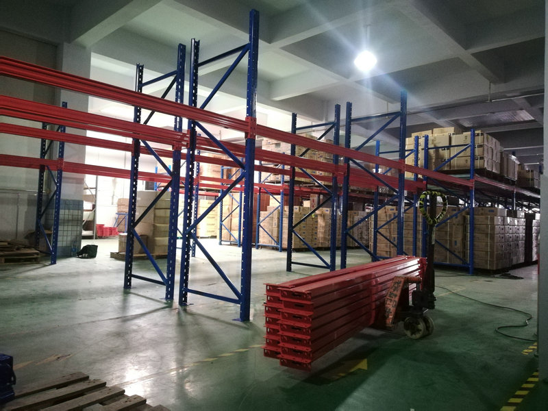 重型横梁式货架