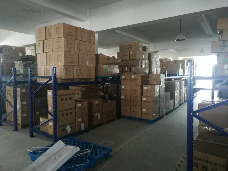 重型横梁式货架